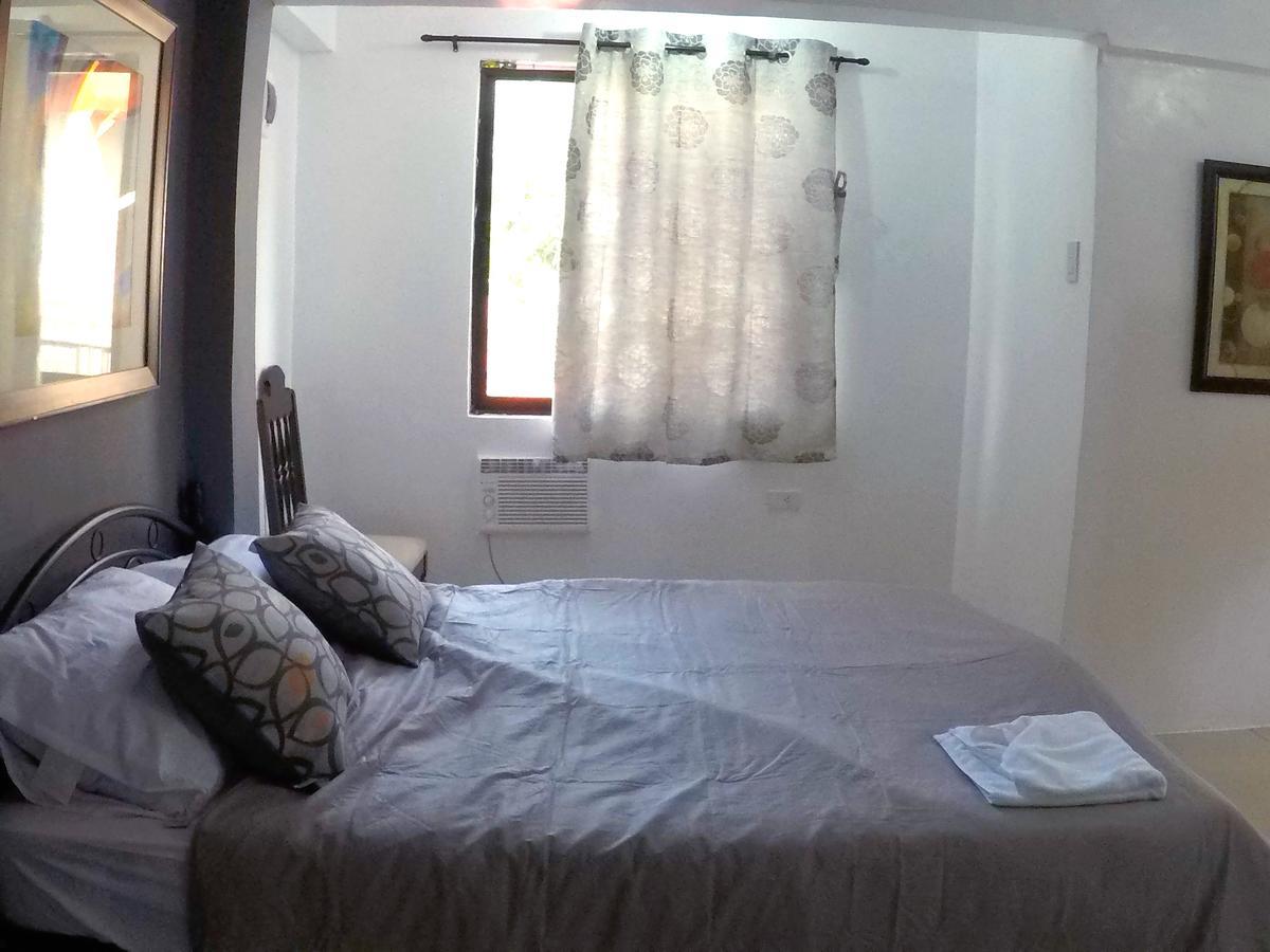 Lalyn'S Room In Кесон Сити Екстериор снимка