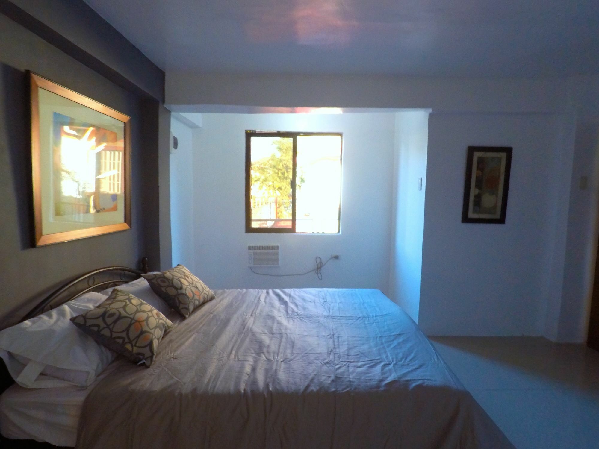Lalyn'S Room In Кесон Сити Екстериор снимка